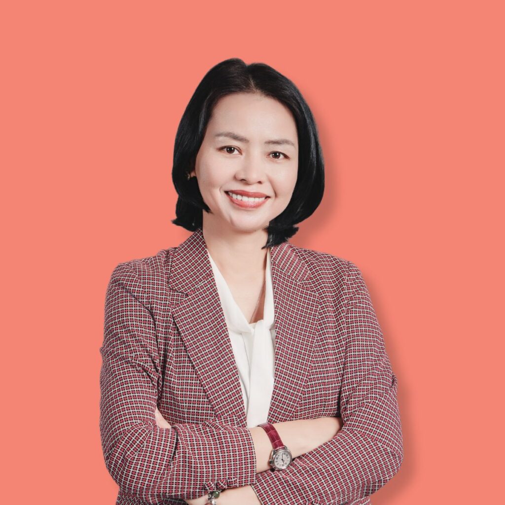 Trần Phương Thảo Phó Giáo sư, Tiến sĩ Quản trị Kinh doanh Phó Viện trưởng ISB