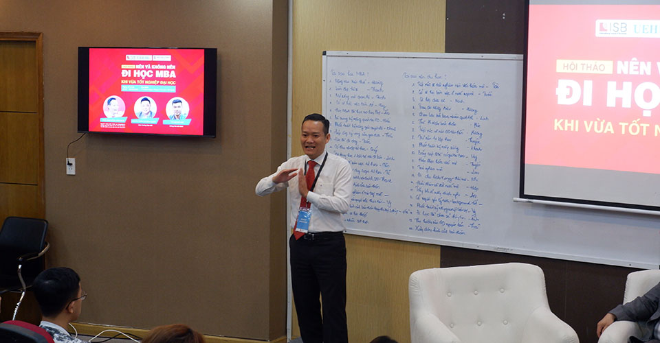 ThS. Nguyễn Văn Hóa - nguyên giám đốc nhân sự DongA Bank khẳng định tấm bằng MBA không thực sự để lại lợi thế trong hồ sơ xin việc