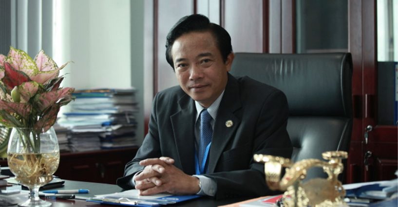 Phó giáo sư, Tiến sĩ Nguyễn Tiến Dũng - Hiệu trưởng trường Đại học Kinh tế - Luật, Đại học Quốc gia TP HCM.