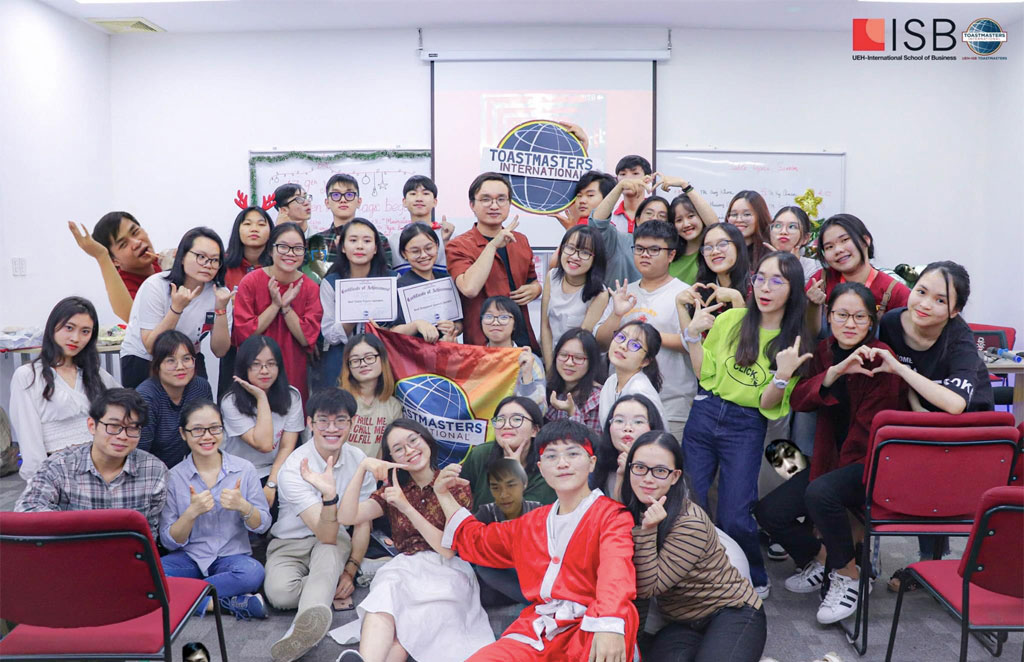 Chủ nhiệm CLB Public Speaking đầu tiên tại Việt Nam dành cho học sinh THPT: “Khi đã làm cái gì, mình chỉ tập trung vào 1 thứ duy nhất”