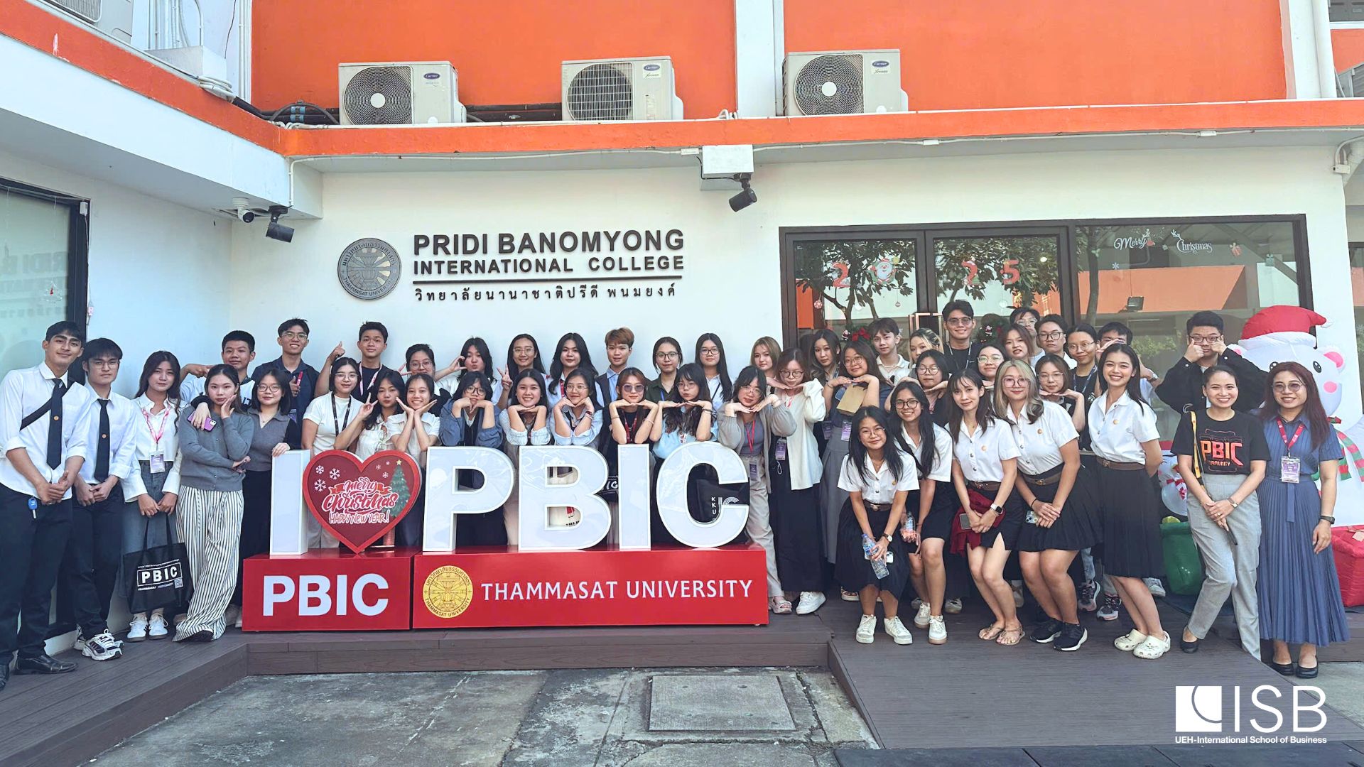 Các bạn sinh viên Chương trình Cử nhân ASEAN Co-op tại TPridi Banomyong International College – Thammasat University (PBIC)