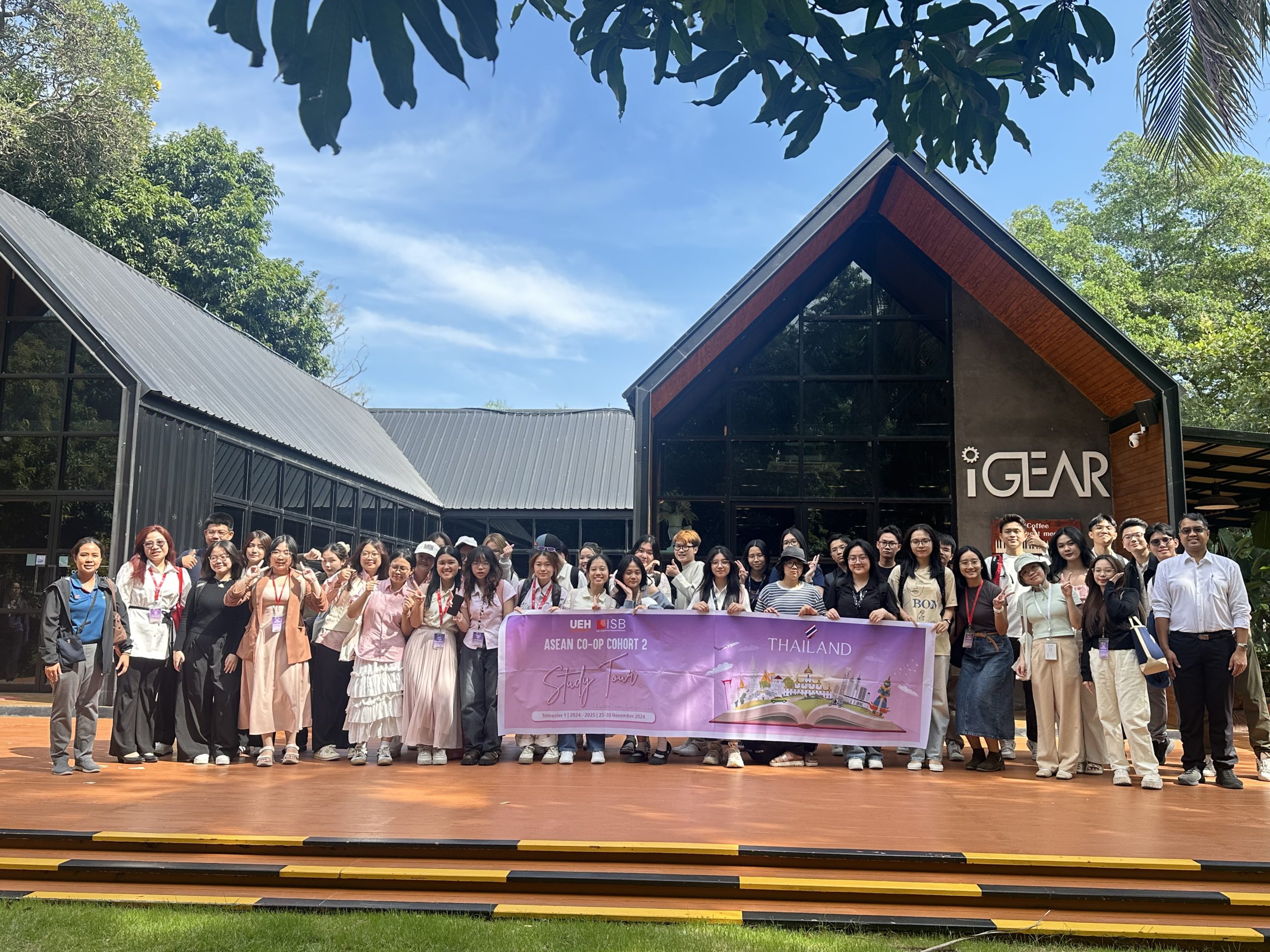 Sinh viên ISB ASEAN Co-op tại Kasetsart University – Kamphaeng Saen Campus (KU), khu học xá nổi bật với không gian xanh mát, rộng lớn và hệ thống cơ sở vật chất hiện đại
